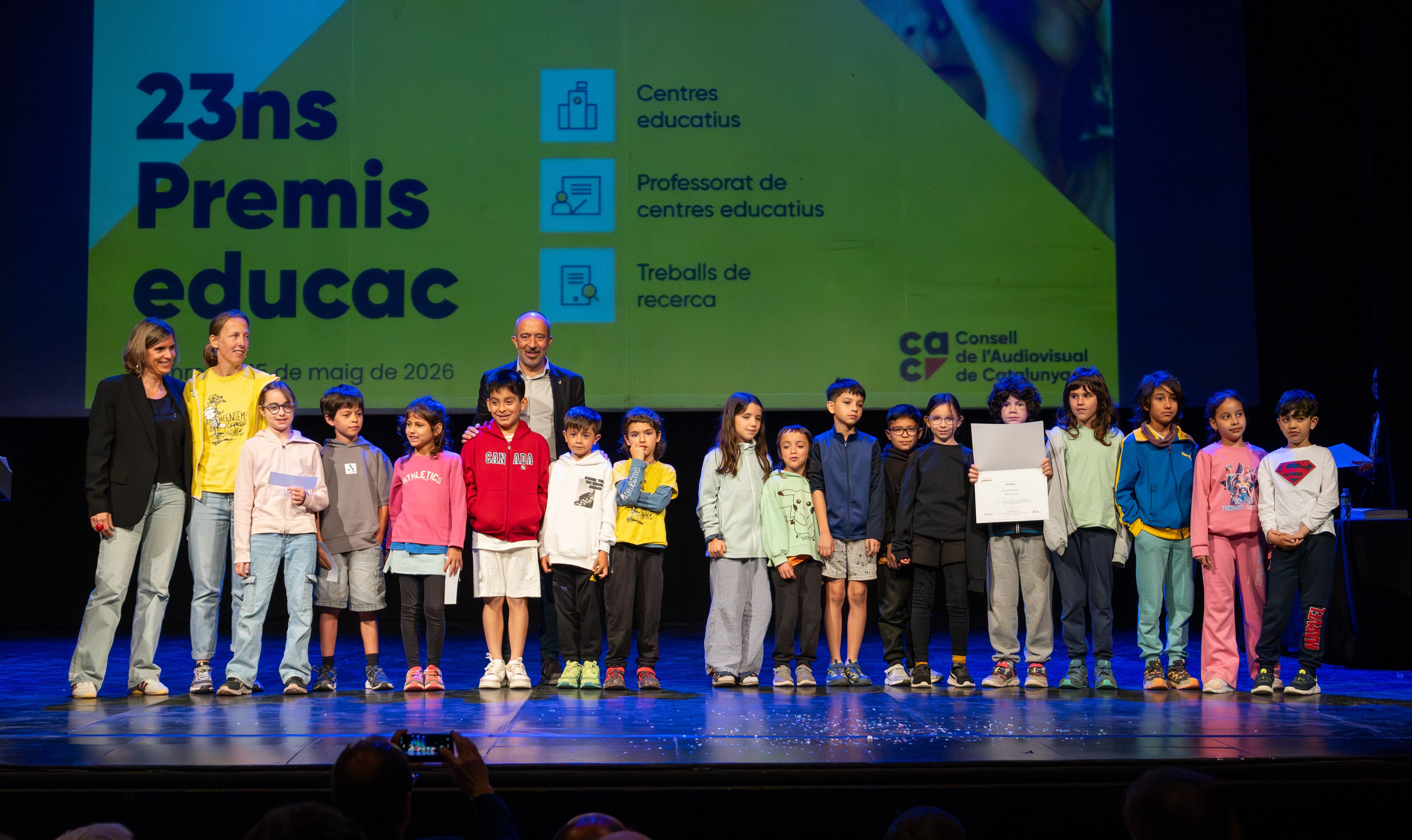 Laura Pinyol, Marc Aloy i una representació de l'escola Ítaca de Manresa.