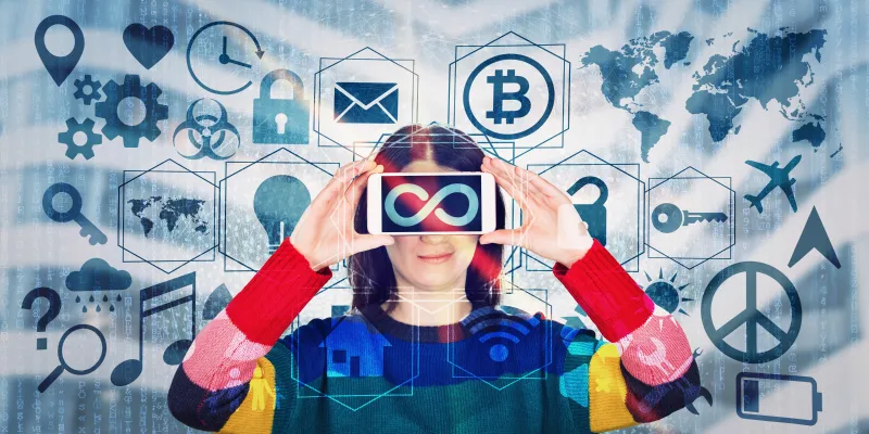 nena mirant a través d'unes ulleres futuristes