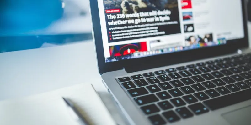 Fake news a l'ordinador